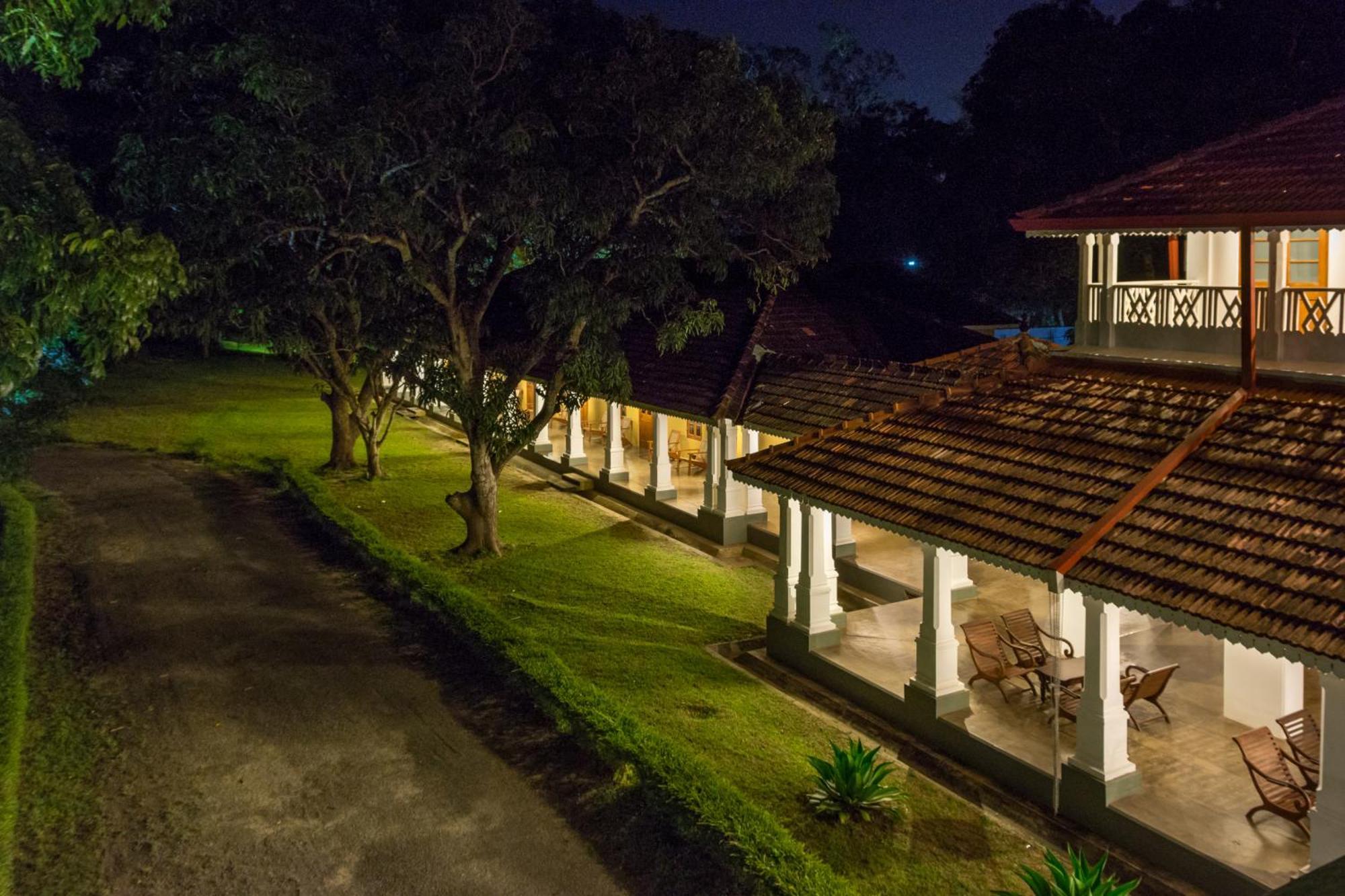 The Sanctuary At Tissawewa Hotell Anuradhapura Exteriör bild