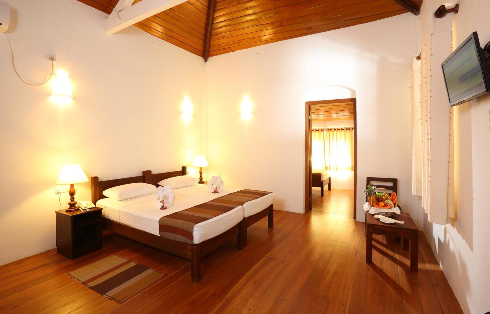 The Sanctuary At Tissawewa Hotell Anuradhapura Exteriör bild