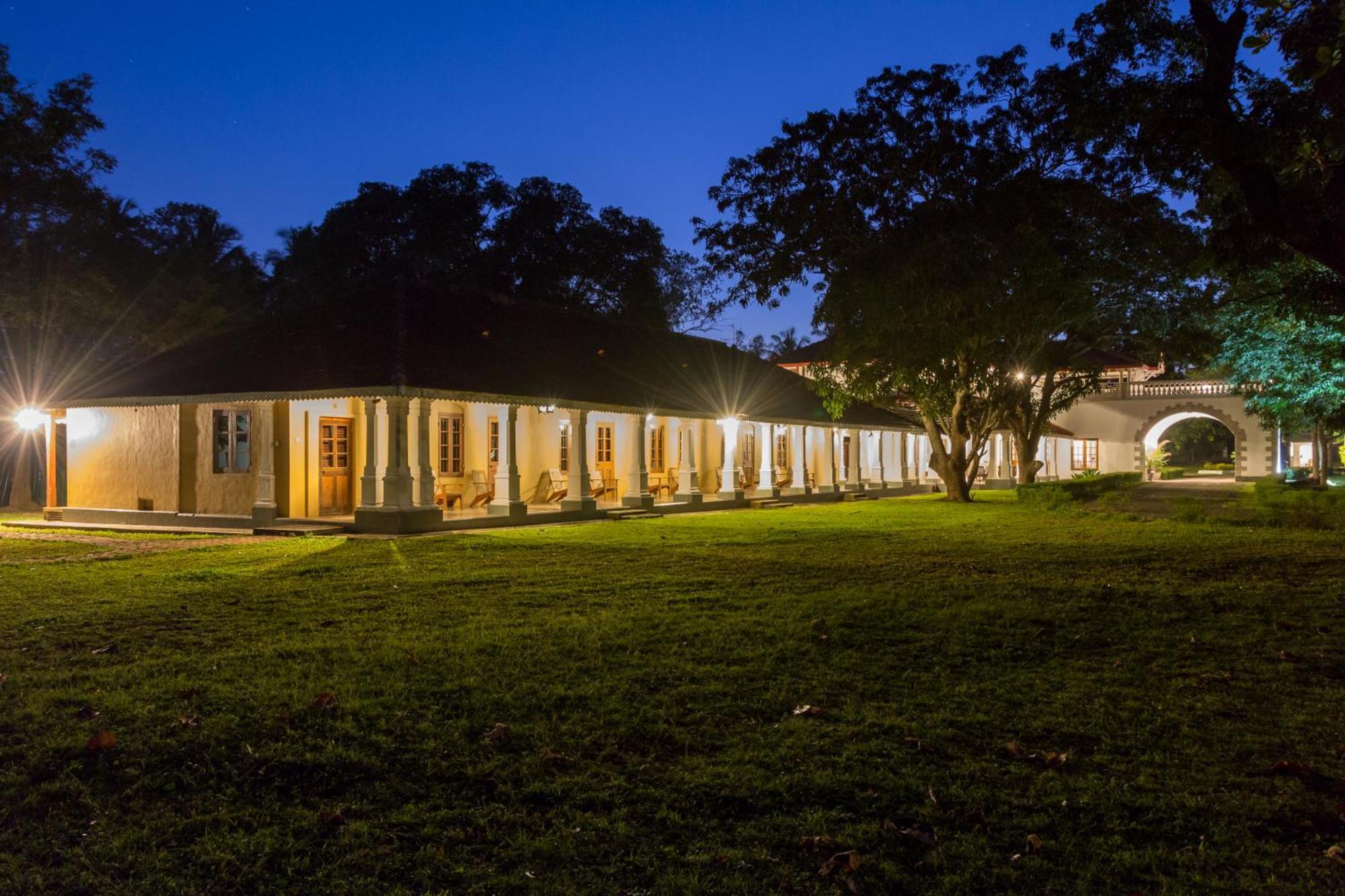The Sanctuary At Tissawewa Hotell Anuradhapura Exteriör bild