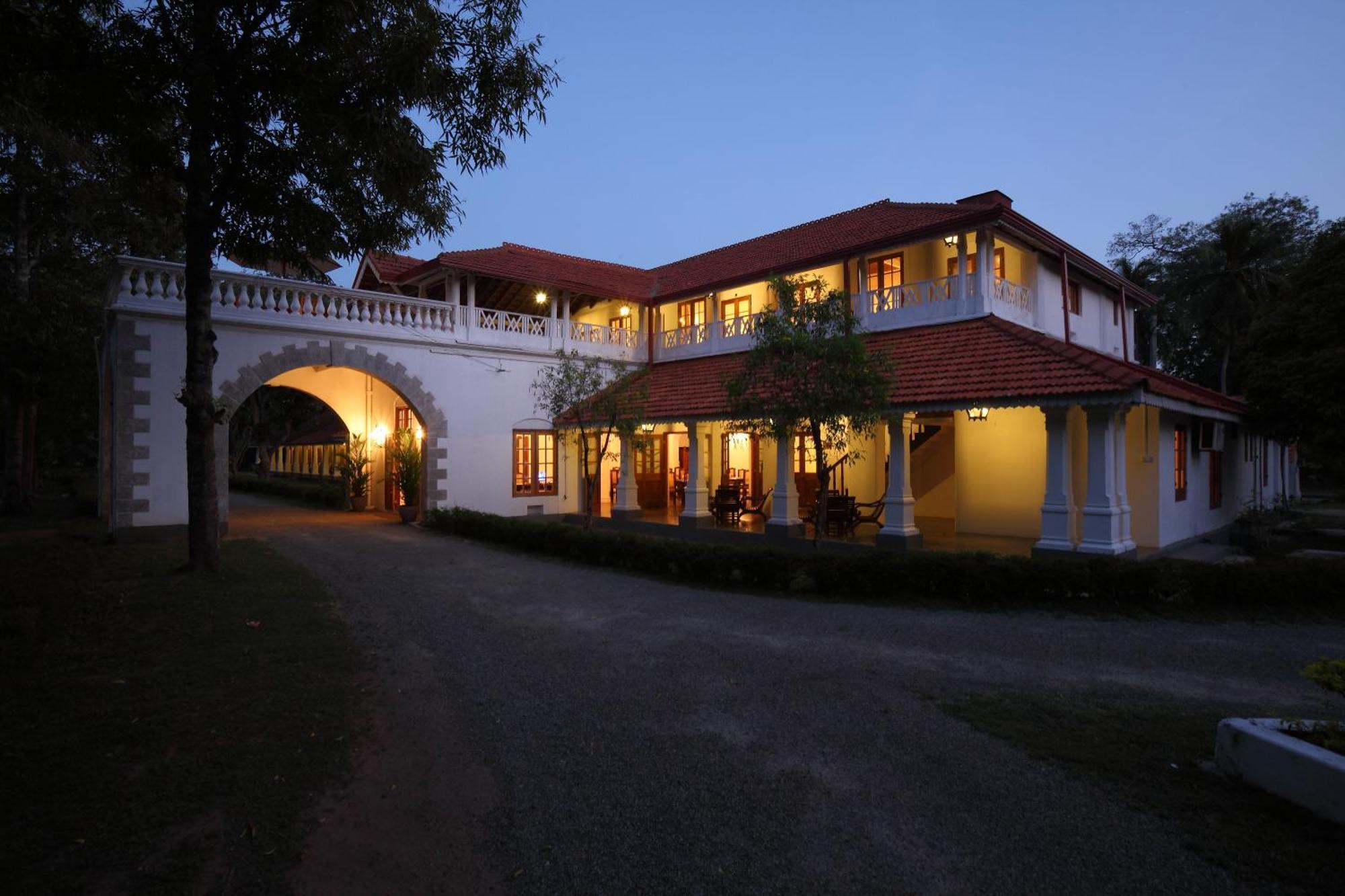 The Sanctuary At Tissawewa Hotell Anuradhapura Exteriör bild